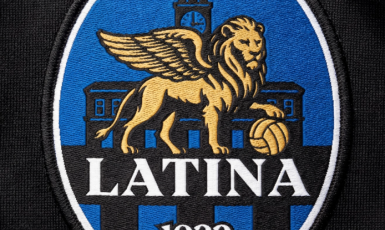 Il nuovo stemma del Latina Calcio 1932: un simbolo che unisce storia, citt&agrave; e appartenenza