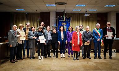 Premio Cisterna, applausi e memoria: premiate le eccellenze della citt&agrave;