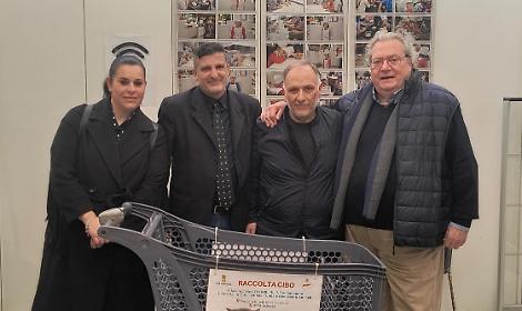 A Sabaudia una raccolta di cibo per aiutare i gatti senza casa