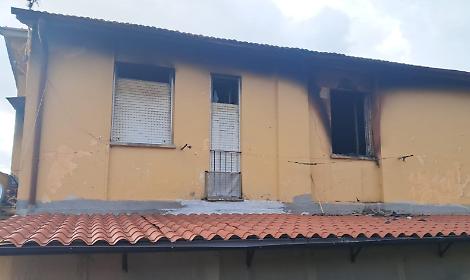 D&agrave; fuoco alla propria casa, 53enne trovato in stato di alterazione