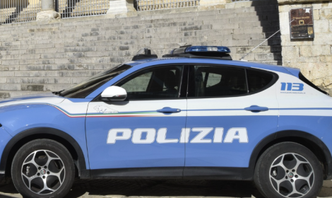 Terracina, viola ripetutamente le prescrizioni dei domiciliari: arrestata