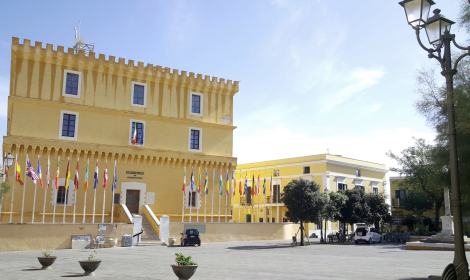 Stop alle auto in Piazza Castello, la proposta dei dem