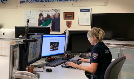 Immagini pedopornografiche sul PC, operaio arrestato