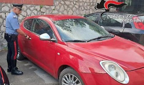 Ruba una Panda e poi rapina una donna dell'Alfa Mito