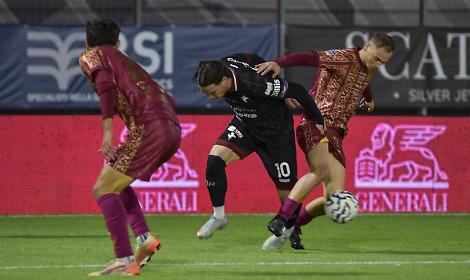 Arezzo - Latina 0-0 [LIVE]