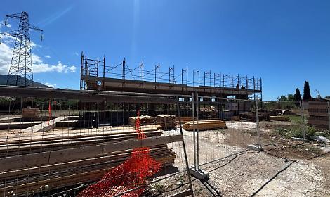 Ok piano triennale delle opere pubbliche, priorit&agrave; a strade e marciapiedi