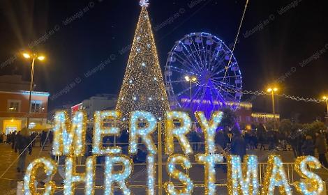 Spese per il Natale a Latina. Botta e risposta tra LBC e maggioranza