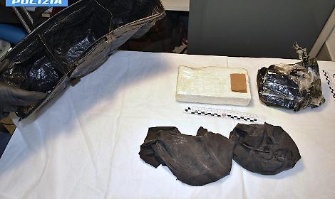 Accolto il ricorso, restituiti i 2.000 euro sequestrati col chilo di cocaina