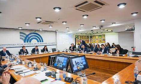 Conferenza Stato-Regioni, il Lazio presenta a Fitto la riprogrammazione dei fondi Ue