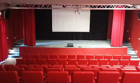 Inaugura il nuovo auditorium Plinio con "Racconto di Natale" di Dickens