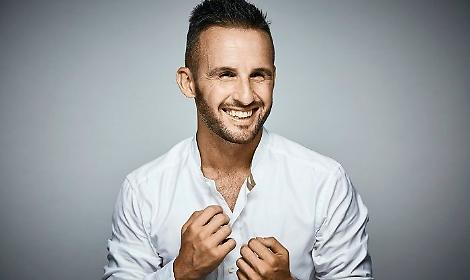 Roberto Casalino: il matrimonio, i brani per Tiziano Ferro e il concerto a Sermoneta