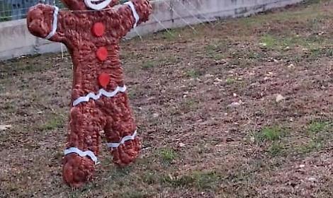 Dopo le statue del presepe rubato anche un pupazzo luminoso a Borgo Santa Maria