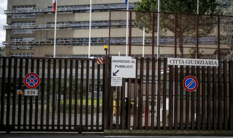 Terracina, davanti al gip Marano non parla e Minale respinge tutte le accuse