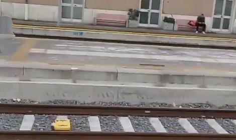 Disagi treni Roma-Velletri: binari allagati a Ciampino, linea sospesa