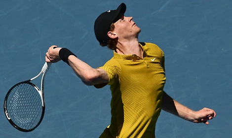 Sinner, il dominatore: Darderi sconfitto in tre set e quarti conquistati