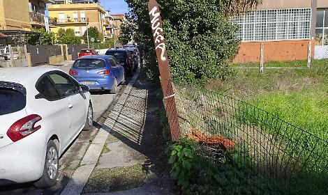 Esposto in Prefettura per la recinzione in via Traiano: &laquo;Dopo 2 anni &egrave; ancora pericolante&raquo;