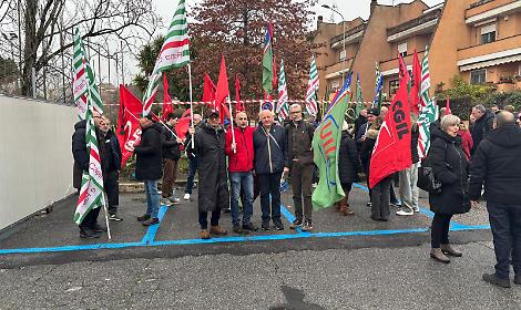 Crik Crok, presidio davanti al Tribunale di Velletri: lavoratori e sindacati chiedono certezze