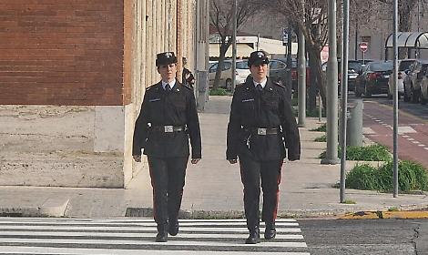 Latina, d&agrave; in escandescenze in strada: 28enne denunciato per resistenza a pubblico ufficiale