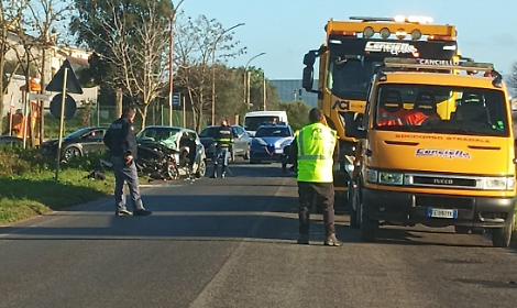 Incidente alle porte di Cisterna: traffico in tilt su via Nettuno