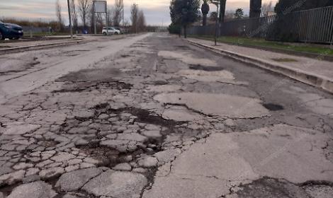Strade disastrate nella zona industriale, il Ciap: &laquo;Il Comune ci ha abbandonato&raquo;