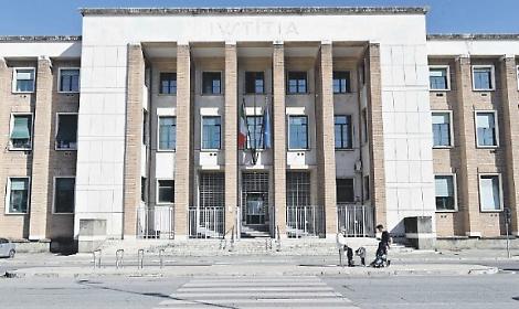 Spaccio di droga, patteggiamento respinto per Spinelli