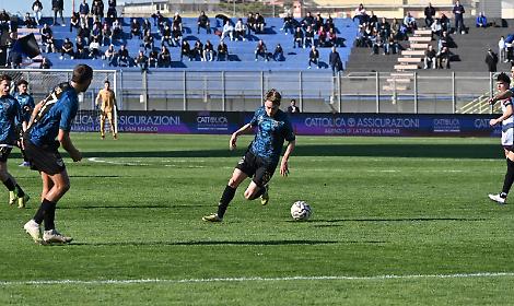 Un rigore nel finale condanna il Latina alla sconfitta