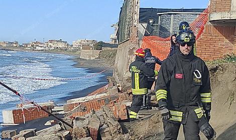 Emergenza costa a Latina: attivato il COC per le case minacciate dal mare