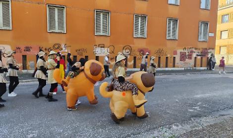 Carnevale, Latina si colora di nuovo: sfilano i carri recuperando la data saltata per il maltempo