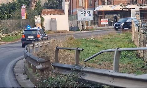 Finta offerta di lavoro finisce in incubo: abusi su una donna, 53enne arrestato per violenza sessuale