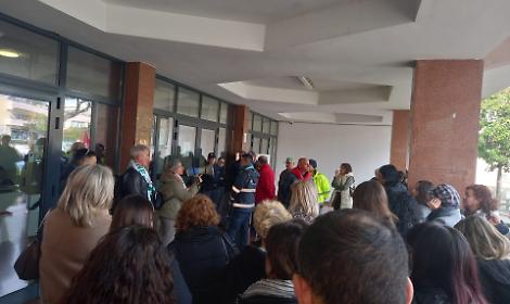 &ldquo;Vergogna, vergogna&rdquo;: esplode la protesta dei lavoratori Asam contro le esternalizzazioni