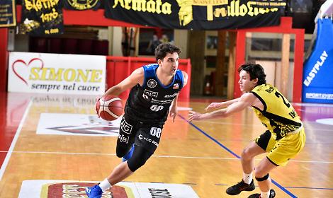 Latina centra la nona vittoria consecutiva: quanta fatica per battere Imola