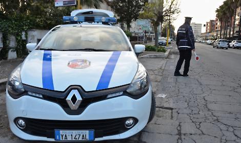 Sicurezza stradale, controlli della Polizia Locale in citt&agrave; con l'etilometro