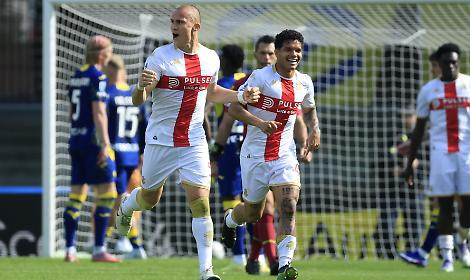 Festa Genoa a Verona e salvezza ormai vicina