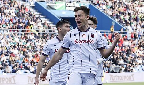 Il Bologna supera il Sassuolo a Reggio Emilia. Secondo successo per il Pisa
