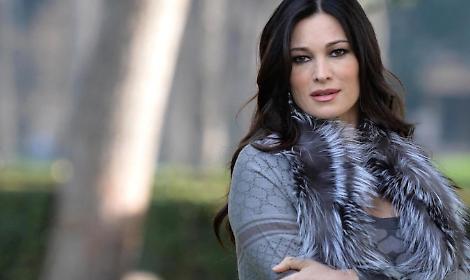 Manuela Arcuri si separa: l'accordo consensuale con il marito produttore
