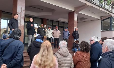 Buche e degrado, sit-in contro il Comune di Aprilia