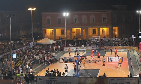 Basket in Piazza, torna il BIP: un mese di spettacolo nel cuore di Latina