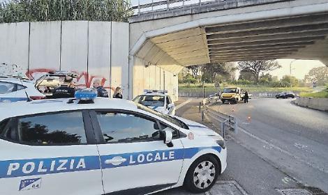 Una foto incastra il pirata che ha travolto un ciclista, &egrave; un'insegnante di 50 anni