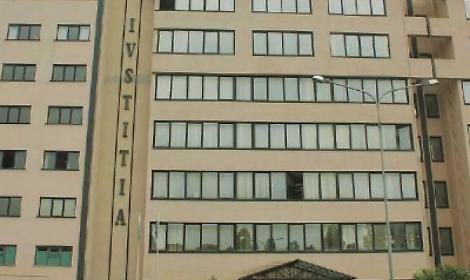 Trovato con 100 grammi di cocaina e crack e 3000 euro, arrestato un 35enne