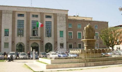 Sicurezza a Natale a Latina, controlli intensificati su mercatini, strade e fuochi illegali