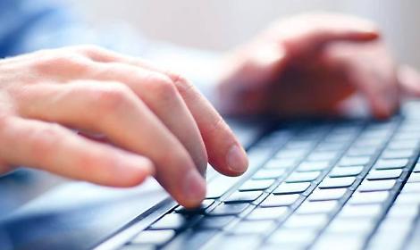 Vendono camper online, era una truffa: due denunciati