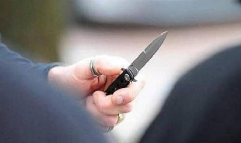 Rapina col coltello allo stabilimento balneare, presi i due banditi