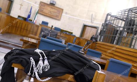 Minori rapinati, il processo: i due imputati chiedono di patteggiare