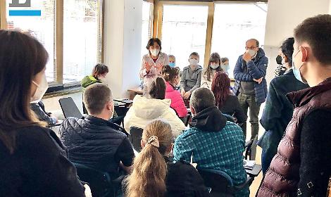 Guerra, donne e giovani ucraini   a lezione di lingua italiana