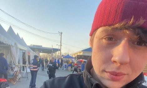 Il grande cuore di Leonardo, il giovane volontario in aiuto alla frontiera