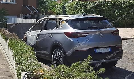 Attentato incendario all'auto della consigliera Ciolfi, Perin in aula