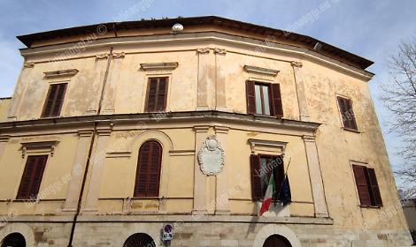 Il consigliere Calvano: &laquo;L&rsquo;enorme flusso migratorio rallenta l&rsquo;ufficio Anagrafe&raquo;