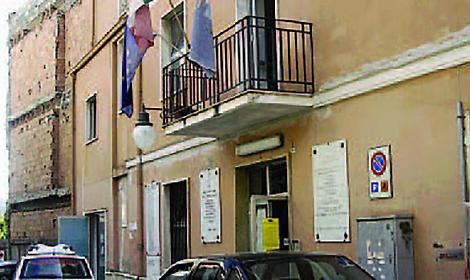 Accumulo rifiuti e animali in casa: l'intervento della Asl e Polizia Locale