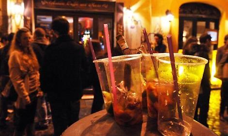 Formia, i residenti del quartiere di Mola all'attacco contro la mala movida