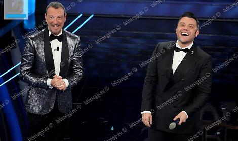 Tiziano Ferro chiede scusa a Fiorello: "Volevo scherzare con il re dei comici"